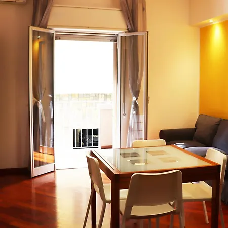 Bolo - 6 People, 2 Bedrooms, Near The Train Station