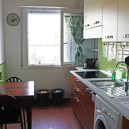 アパート Bolo - 6 People, 2 Bedrooms, Near The Train Station