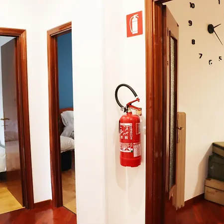 Bolo - 6 People, 2 Bedrooms, Near The Train Station アパート ボローニャ
